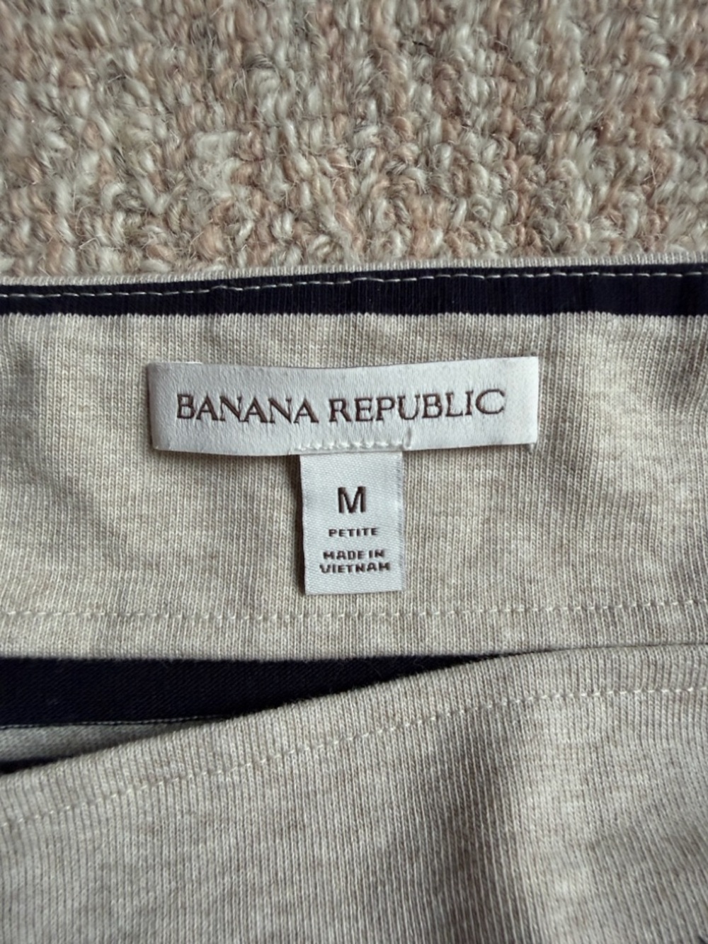 Banana Republic Relaxed Heavyweight Cotton Boatneck - Picture 3 of 4